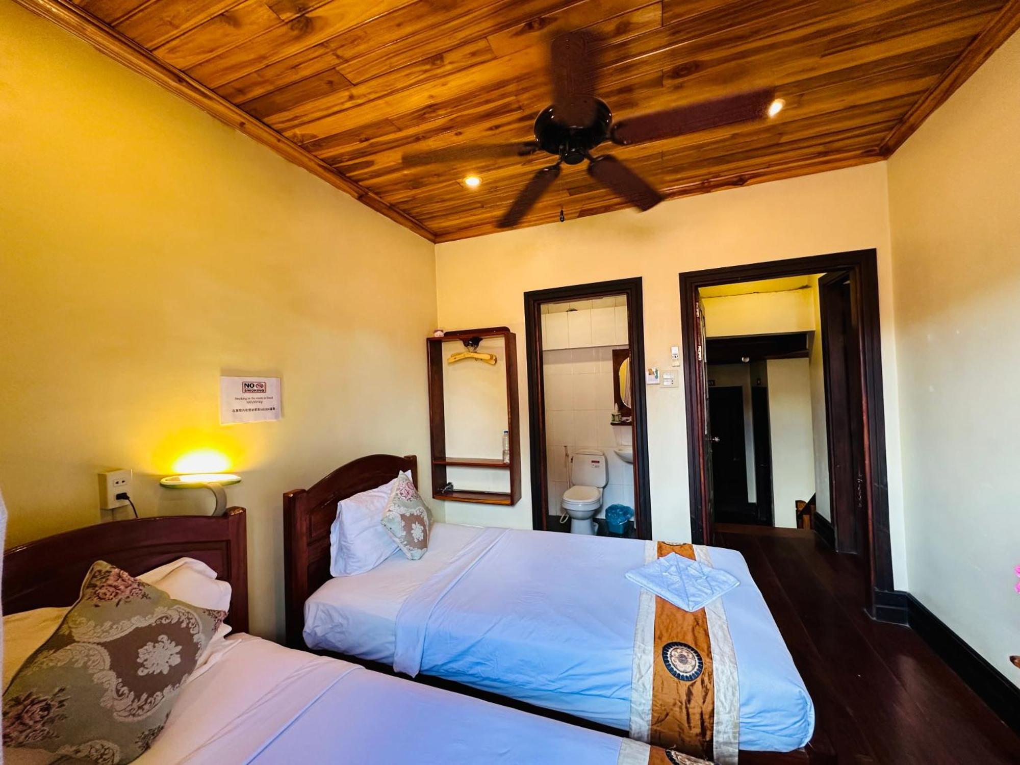 Anisa Mekong Riverside Villa Luang Prabang Exterior photo