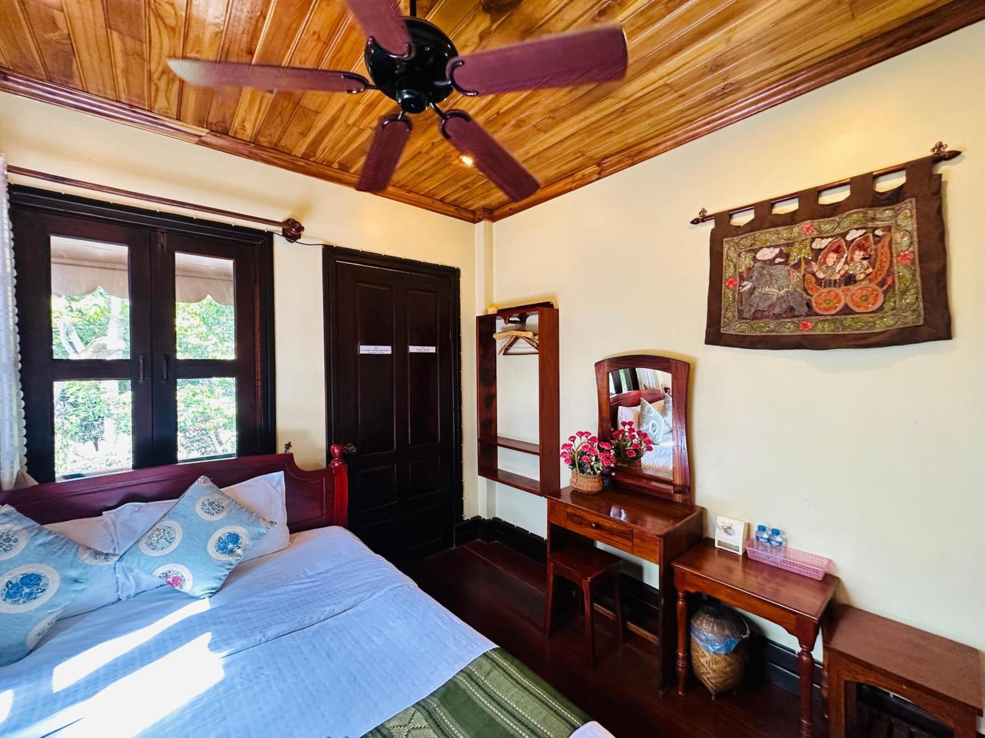 Anisa Mekong Riverside Villa Luang Prabang Exterior photo